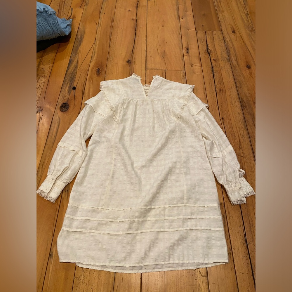 Mini off white dress